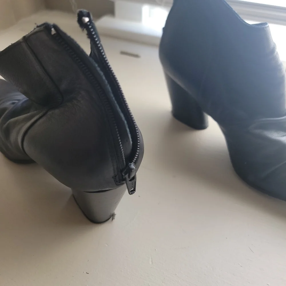 Bueno, High heel black Bootie, Size 40 (8/12-9)